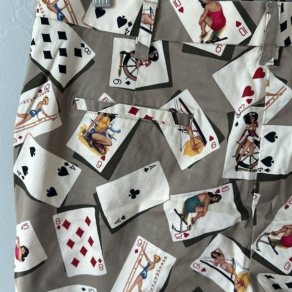 Loudmouth Pin up Girl and Playing Cards shorts - Picture 10 of 11
